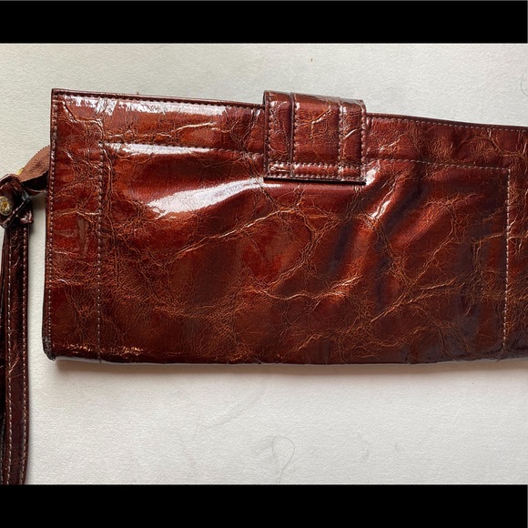 Clutch - Picture 2 of 5